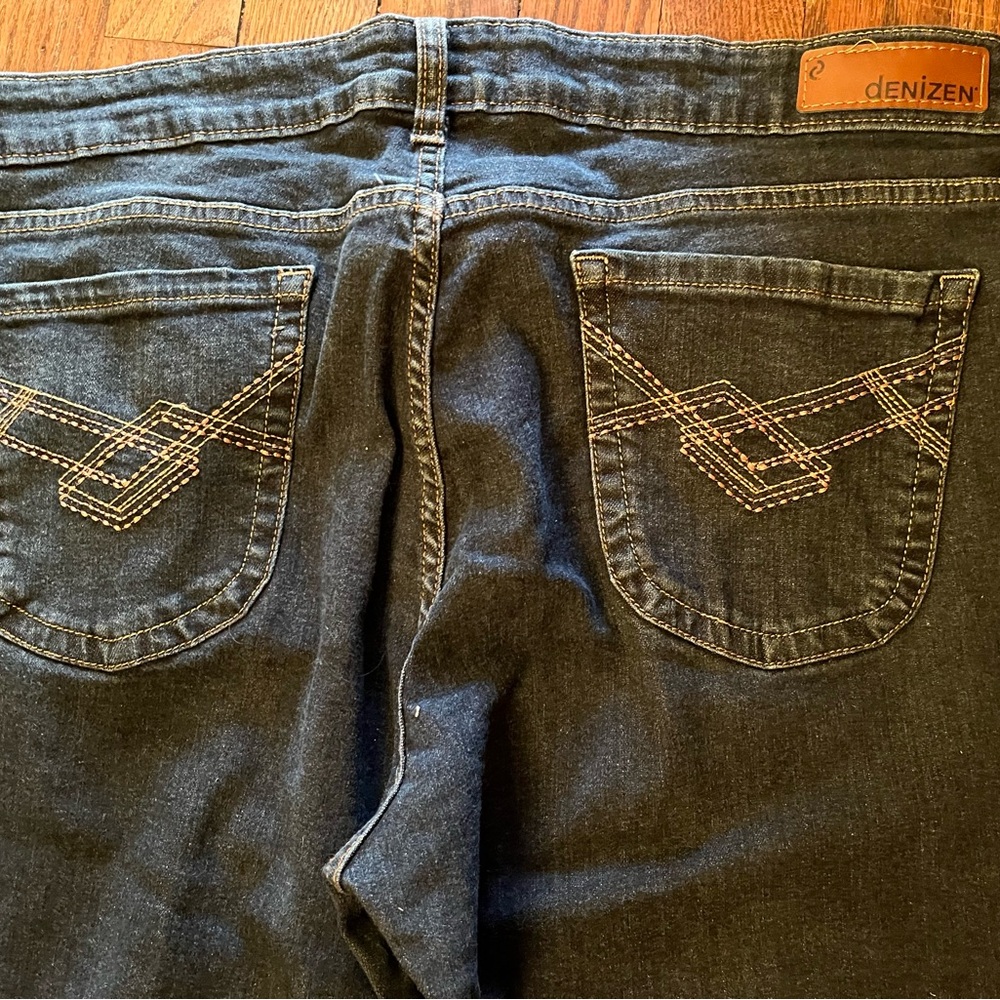 Denizen from Levi's Women's Boot Cut Jeans - Dark Blue - Picture 8 of 10